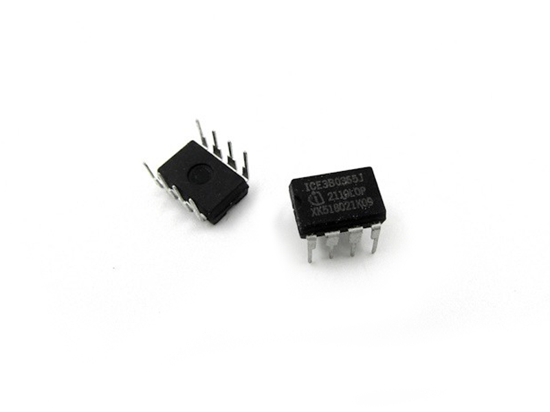 Микросхема ICE3B0365J DIP8 ШИМ контроллер (Ariston)